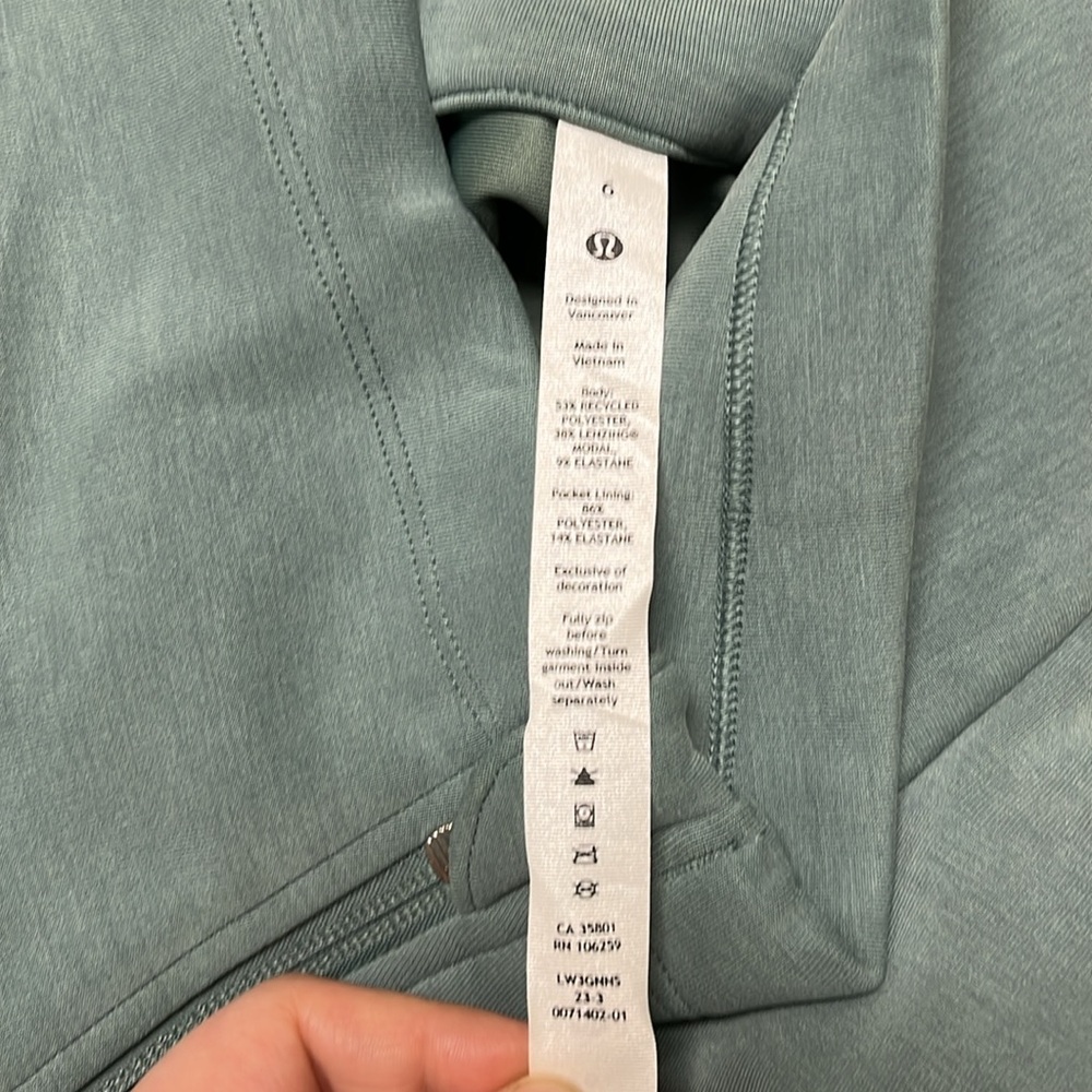 EUC Lululemon Cinch-Waist Softstreme Jacket in Tidewater Teal - Picture 8 of 8
